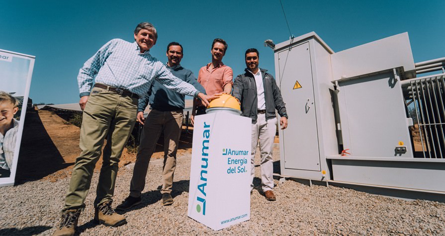 Conoce la Participación de RHONA en Proyectos Solares 